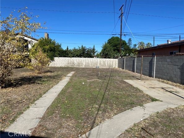 13777 Judd Street, Pacoima (los Angeles) CA 91331