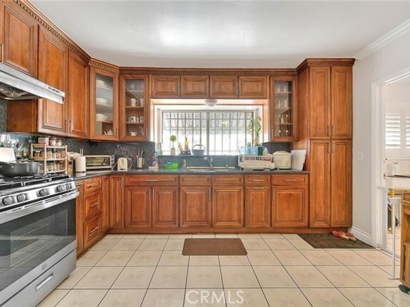 215 W Garcelon Avenue, Monterey Park CA 91754