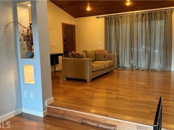 2117 Colby Avenue, West Los Angeles (los Angeles) CA 90025
