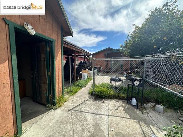 2023 Dover Ave, San Pablo CA 94806