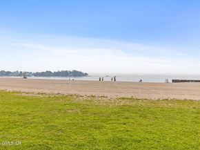 214 Seaside Avenue 2, Stamford CT 06902