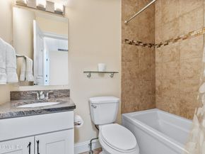 214 Seaside Avenue 2, Stamford CT 06902