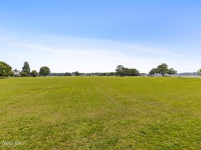 214 Seaside Avenue 2, Stamford CT 06902