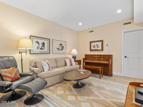 214 Seaside Avenue 2, Stamford CT 06902