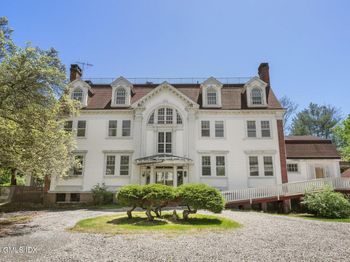 26 Shady Lane