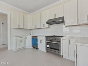 26 Shady Lane, Greenwich CT 06831