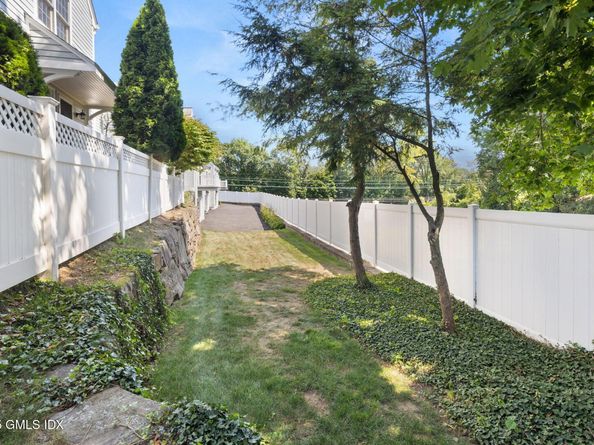 193 Hamilton Avenue 20, Greenwich CT 06830