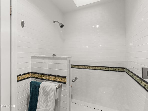 193 Hamilton Avenue 20, Greenwich CT 06830