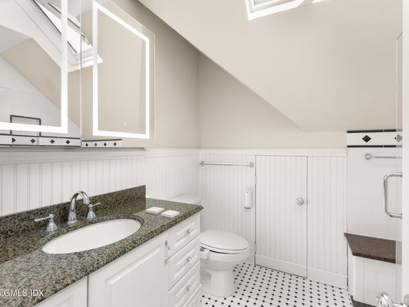 193 Hamilton Avenue 20, Greenwich CT 06830