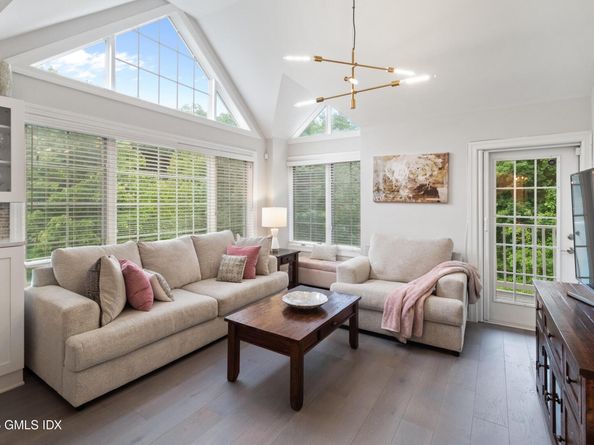 2 Homestead Lane 407, Greenwich CT 06831