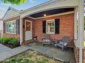 14 Spezzano Drive, Riverside CT 06878