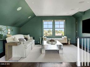 189 Connecticut Avenue, Greenwich CT 06830