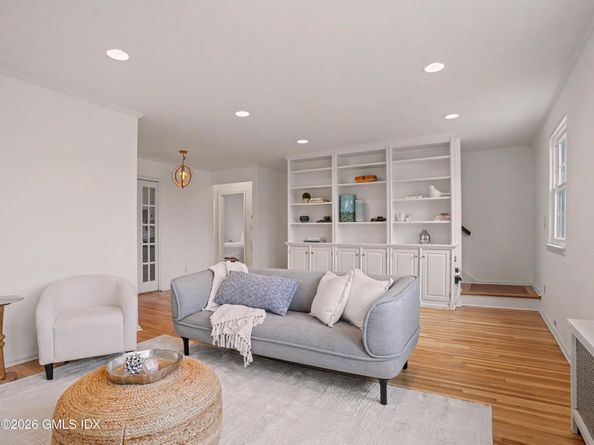 103 Putnam Park 103, Greenwich CT 06830