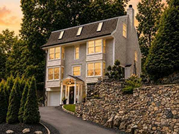 316 Valley Road, Cos Cob CT 06807