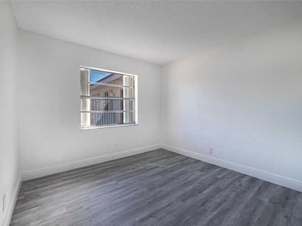 3218 Coral Ridge Dr 3218, Coral Springs FL 33071