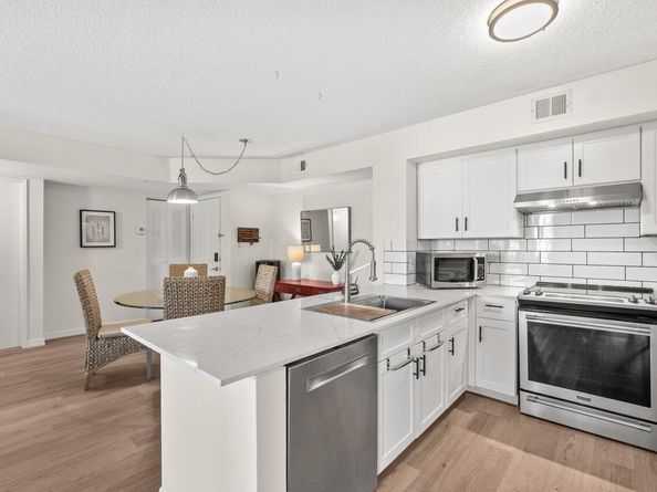 127 Yacht Club Way 206, Hypoluxo FL 33462