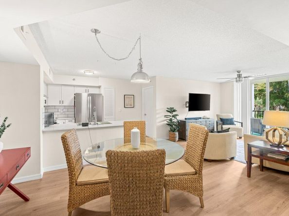 127 Yacht Club Way 206, Hypoluxo FL 33462