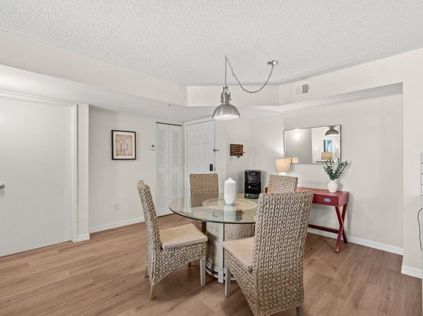 127 Yacht Club Way 206, Hypoluxo FL 33462