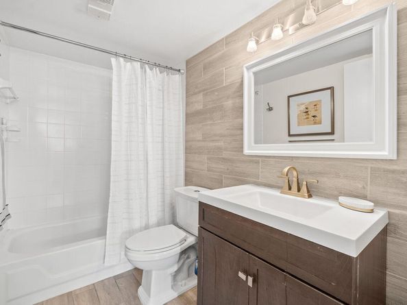 127 Yacht Club Way 206, Hypoluxo FL 33462