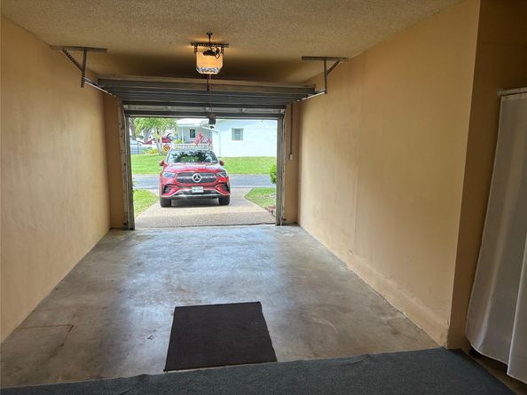 8740 NW 15th Ct, Plantation FL 33322