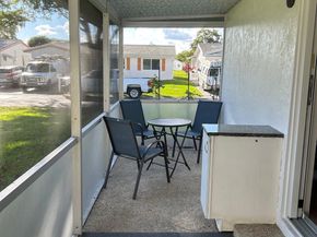 8740 NW 15th Ct, Plantation FL 33322