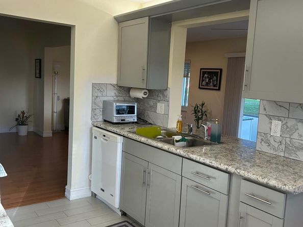 8740 NW 15th Ct, Plantation FL 33322