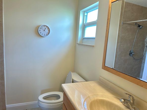 8740 NW 15th Ct, Plantation FL 33322