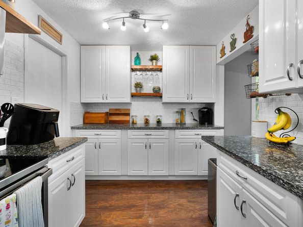2105 Alfred Drive Drive SW, Boynton Beach FL 33426