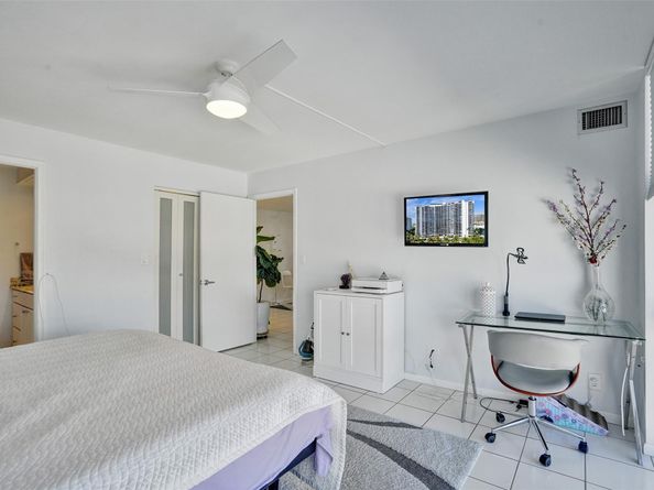2841 N Ocean Blvd 1009, Fort Lauderdale FL 33308