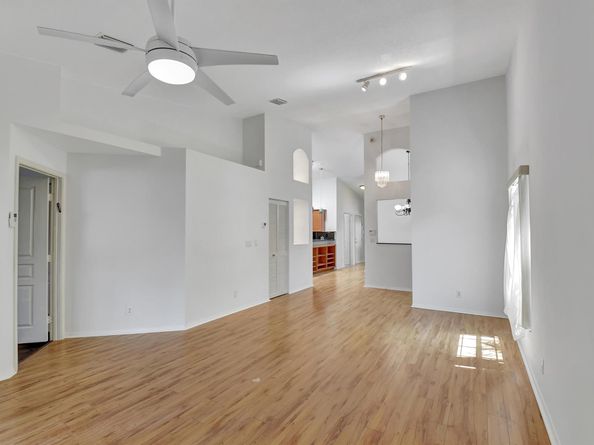 8421 Logia Circle, Boynton Beach FL 33472