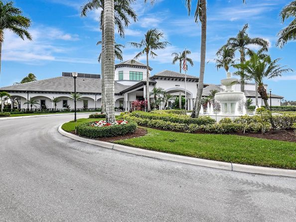 8421 Logia Circle, Boynton Beach FL 33472