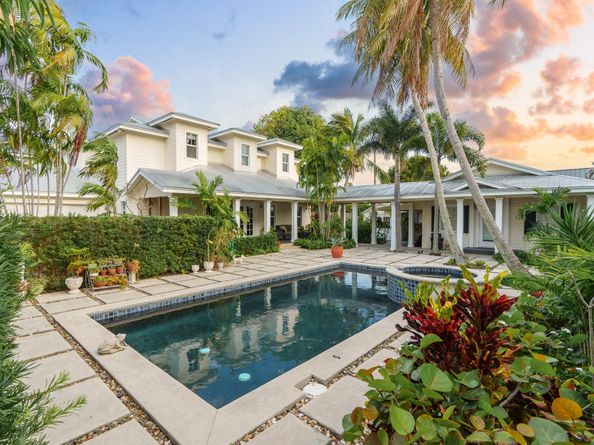 114 NE 10th St, Delray Beach FL 33444