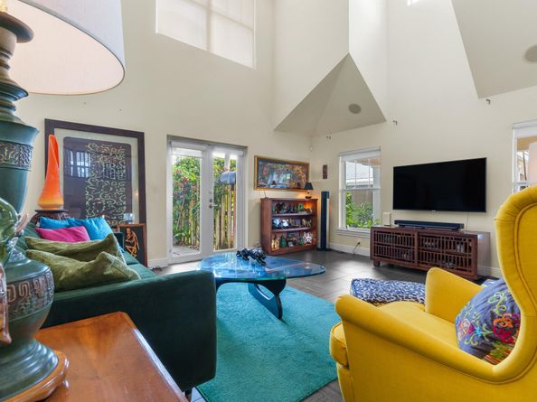 114 NE 10th St, Delray Beach FL 33444