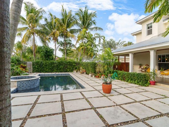 114 NE 10th St, Delray Beach FL 33444