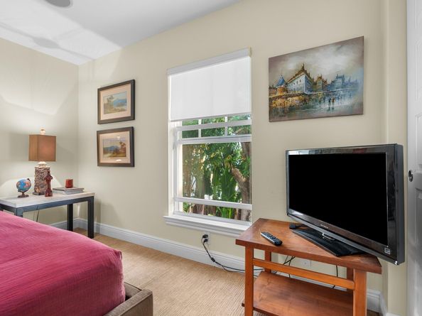 114 NE 10th St, Delray Beach FL 33444