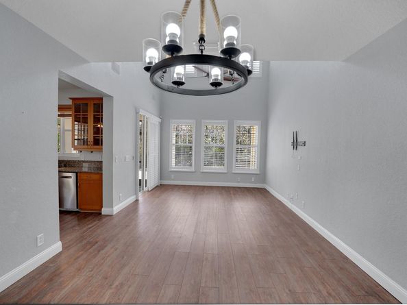 5747 NW 119th Dr, Coral Springs FL 33076