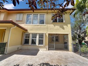 5747 NW 119th Dr, Coral Springs FL 33076