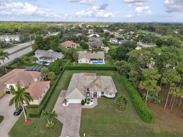 100 N Country Club Boulevard, Atlantis FL 33462