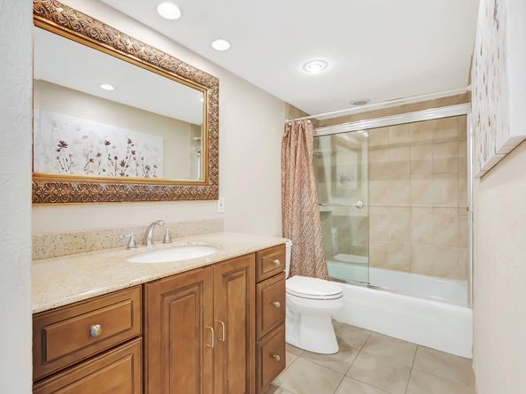 6 Royal Palm Way 204, Boca Raton FL 33432