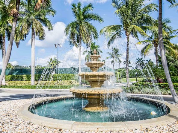 6 Royal Palm Way 204, Boca Raton FL 33432