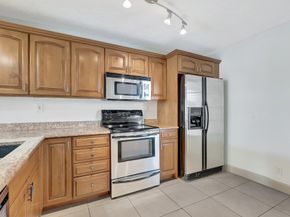 6 Royal Palm Way 204, Boca Raton FL 33432