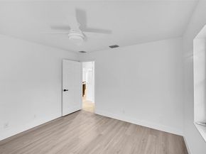 618 Cypress Green Circle, Wellington FL 33414