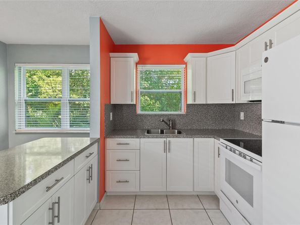 1301 N 12th Ct 4B, Hollywood FL 33019