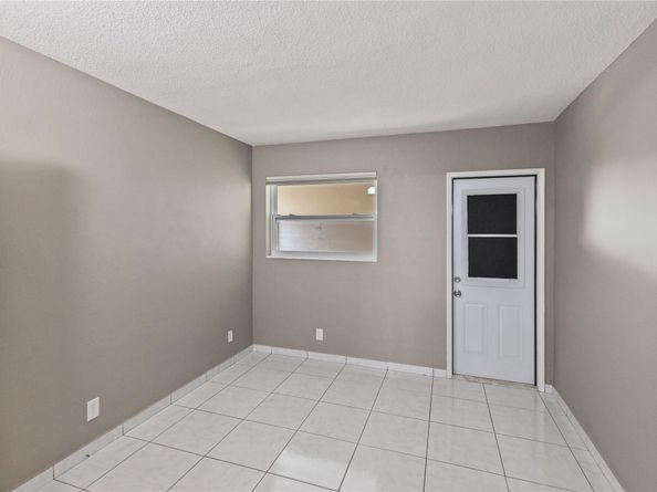 1301 N 12th Ct 4B, Hollywood FL 33019