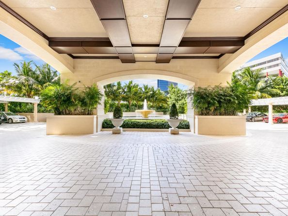 622 N Flagler Drive 801, West Palm Beach FL 33401