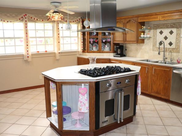 18901 SW 63rd St, Southwest Ranches FL 33332