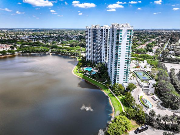 2681 N Flamingo Rd 503S, Sunrise FL 33323