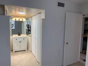 9440 Live Oak Pl 307, Davie FL 33324