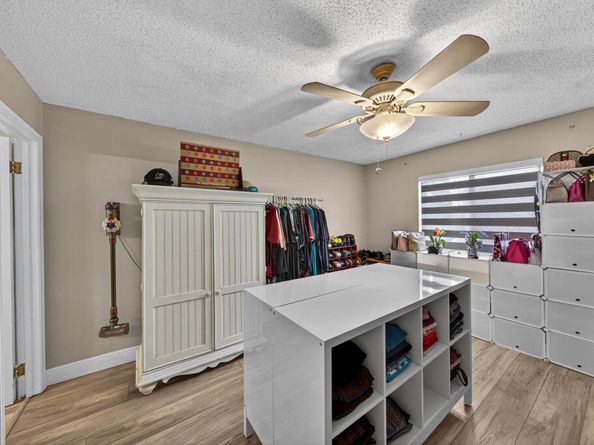 11421 NW 38th Place, Sunrise FL 33323