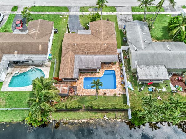 11421 NW 38th Place, Sunrise FL 33323
